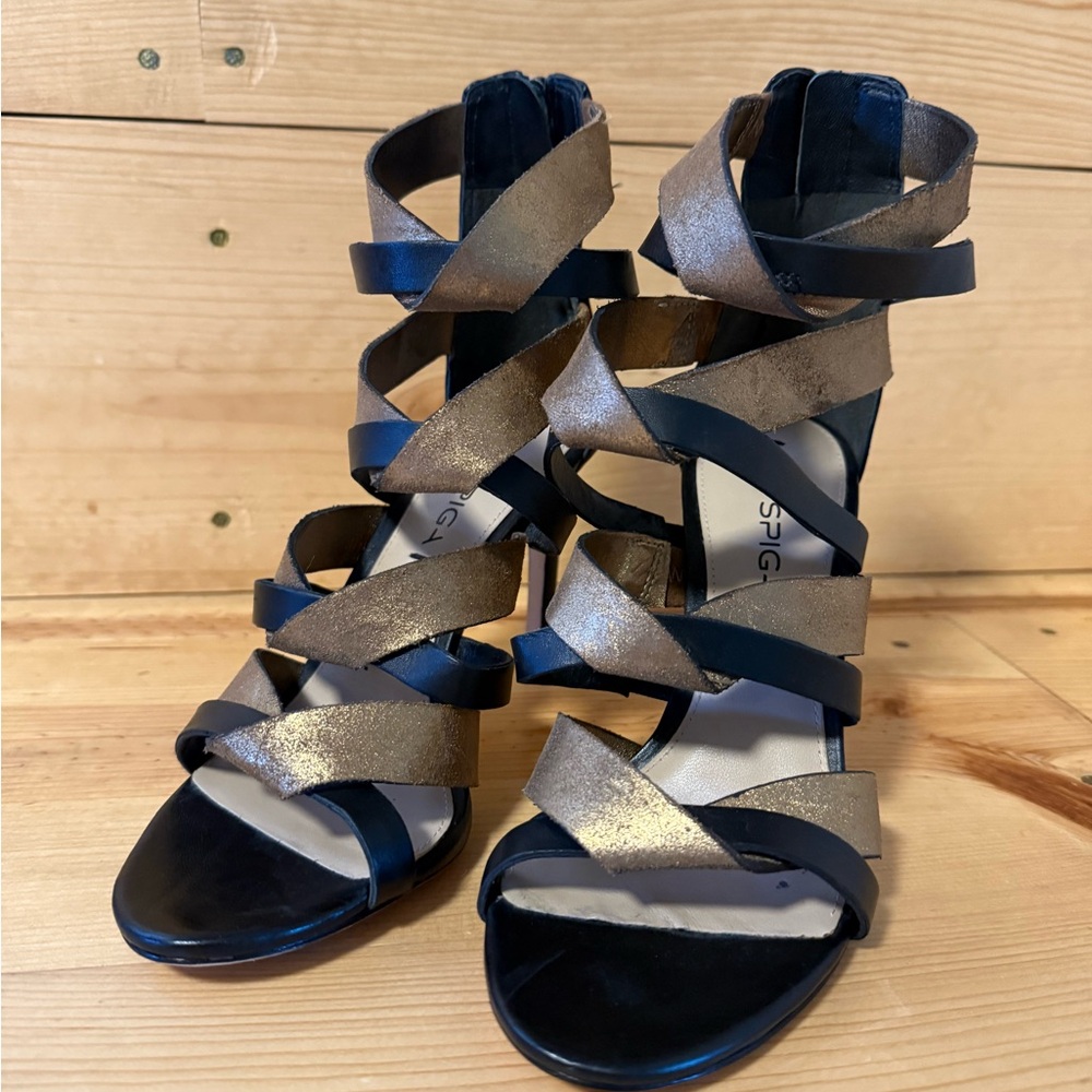NWT Via Spiga Gold & Black Strappy Heels Holiday Cocktail